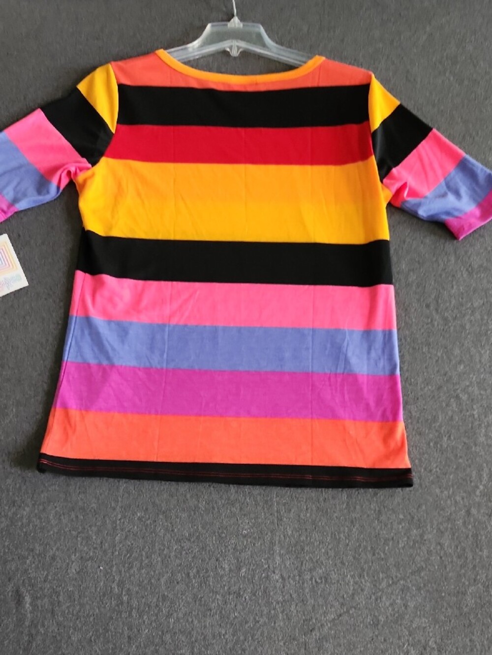 NWT LuLaRoe Fitted Gigi Top Multi Color Striped Short Sleeve Women's Size XL - Picture 6 of 7